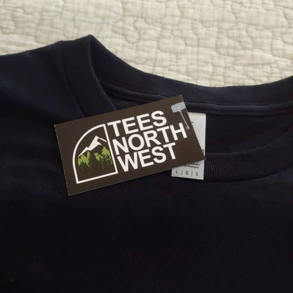 NWT Bull Shirt Graphic Tee, Various Sizes, Black, Short Sleeved